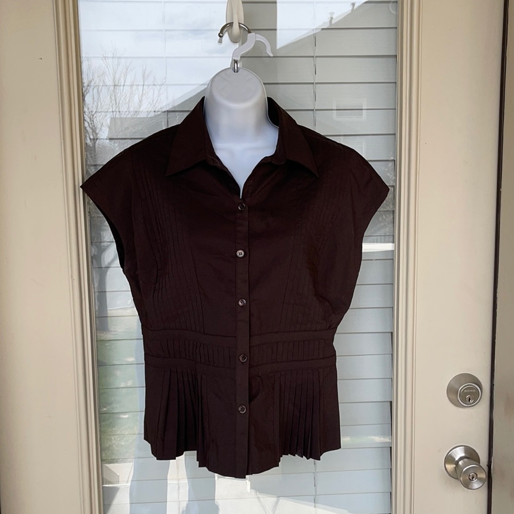 Folio brown size 8 NWT blouse top button up